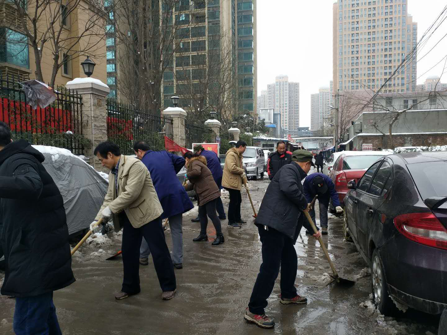 “以雪為令，御雪奮戰(zhàn)” 西安工業(yè)投資集團再行動